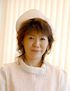新津 芳子